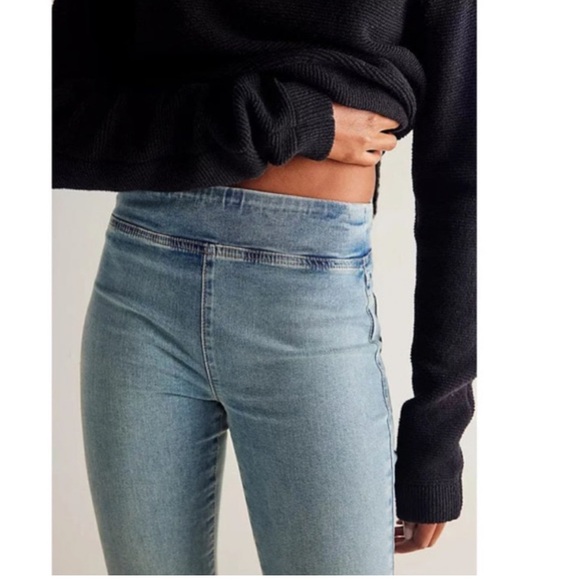 FREE PEOPLE WE THE FREE IN MY FEELINGS CROPPED midrise FLARE bootcut JEANS NEW - Picture 4 of 13